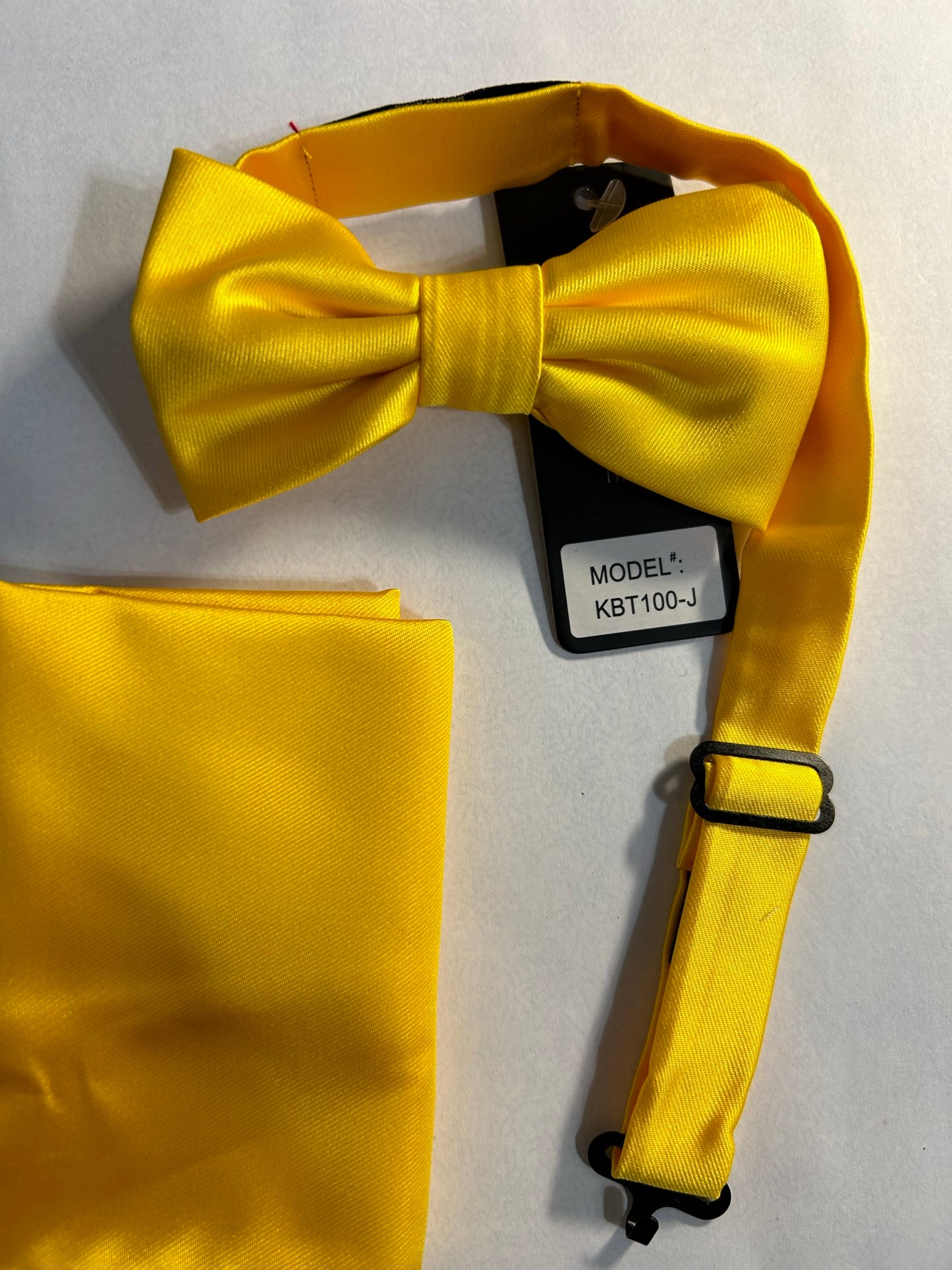 Kid's Bowtie with hankie, many colors