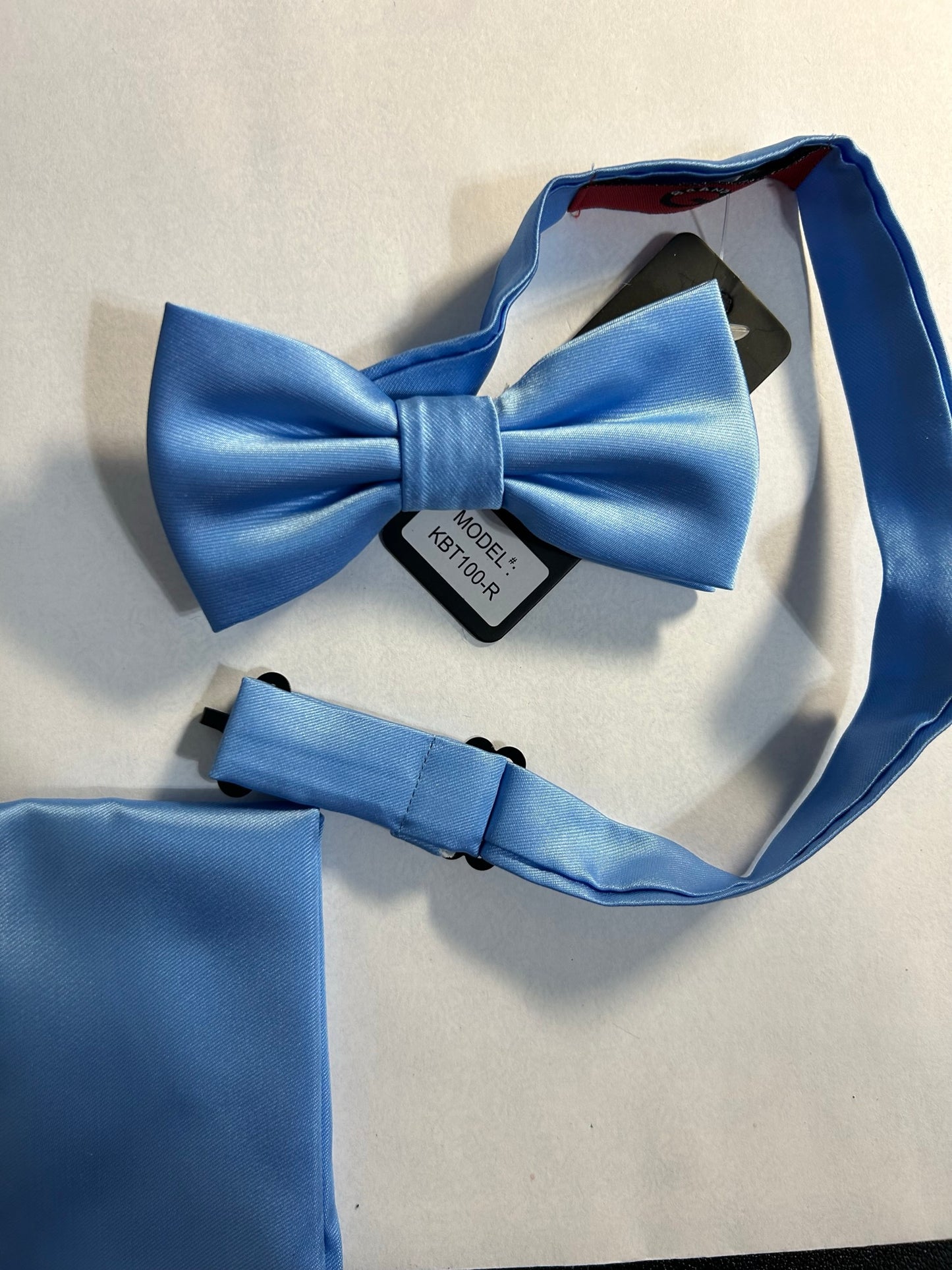 Kid's Bowtie with hankie, many colors