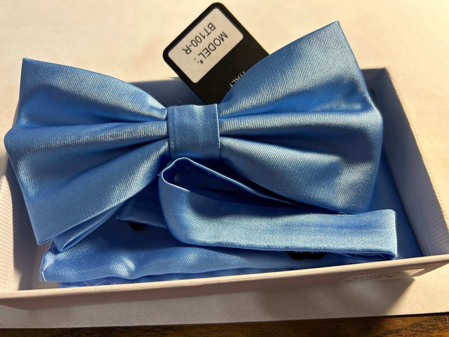 Bowtie With Hankie, Adult