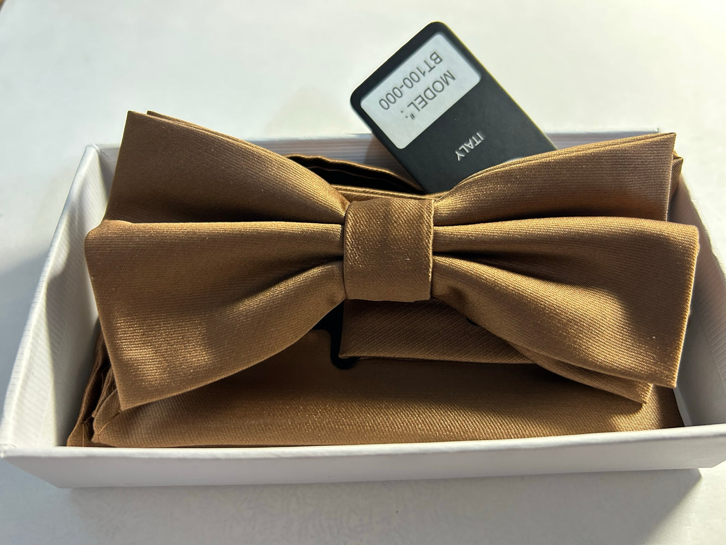 Bowtie With Hankie, Adult
