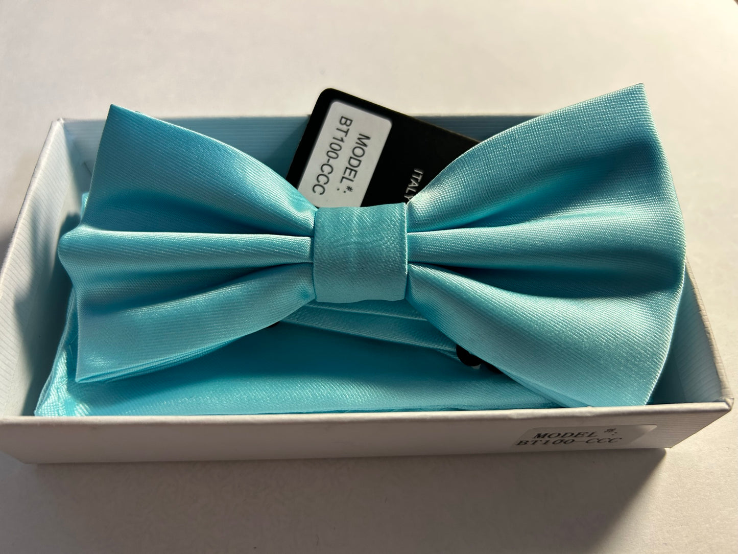 Bowtie With Hankie, Adult